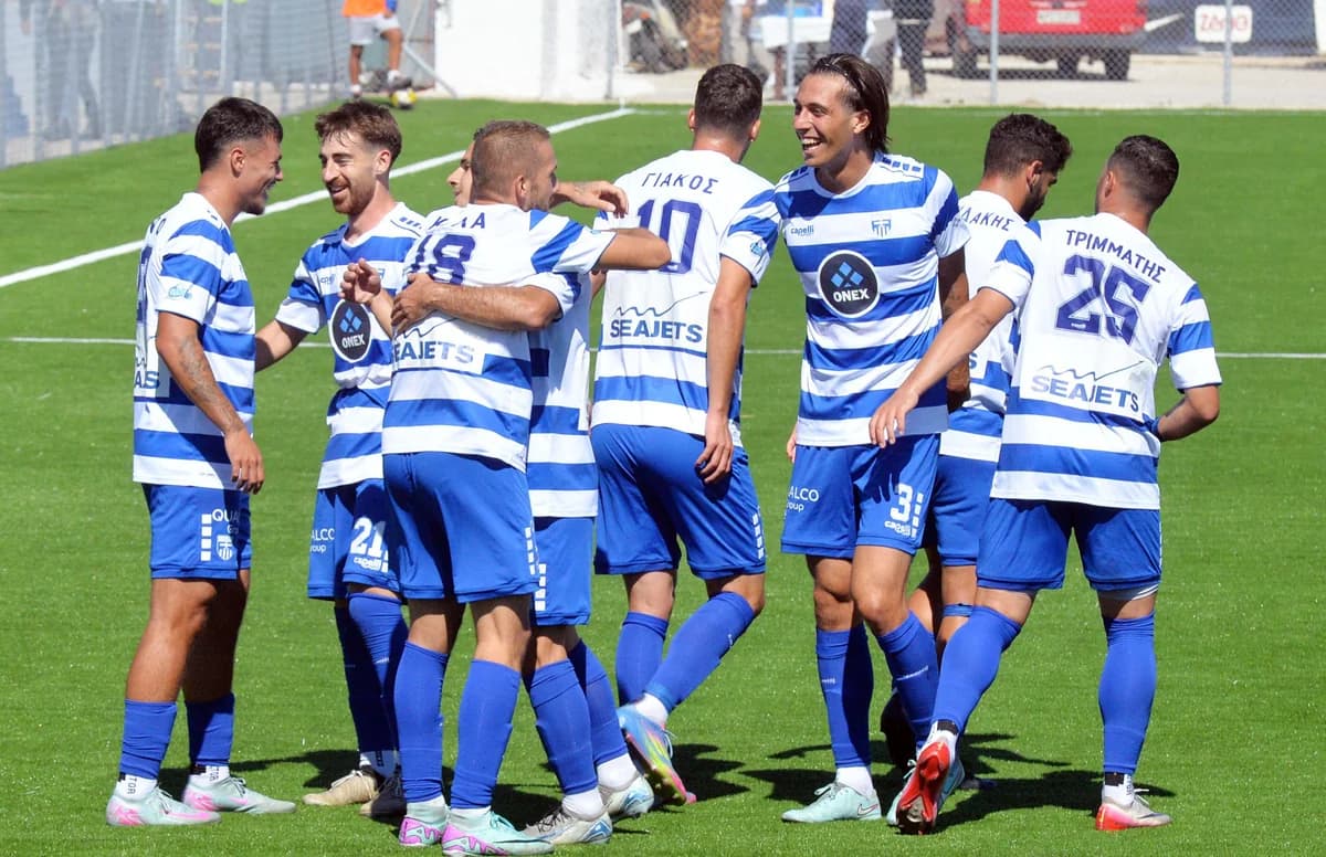Hellas Syros - Chania 4-1: Return to victories for Hellas