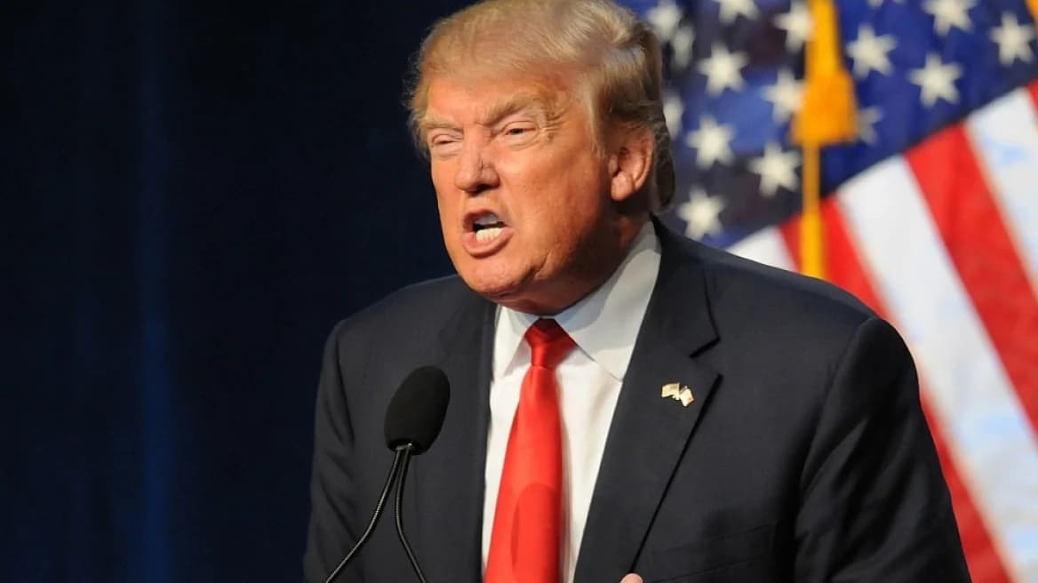Trump se enfrenta a periodista de Bloomberg: 'Eres el peor'