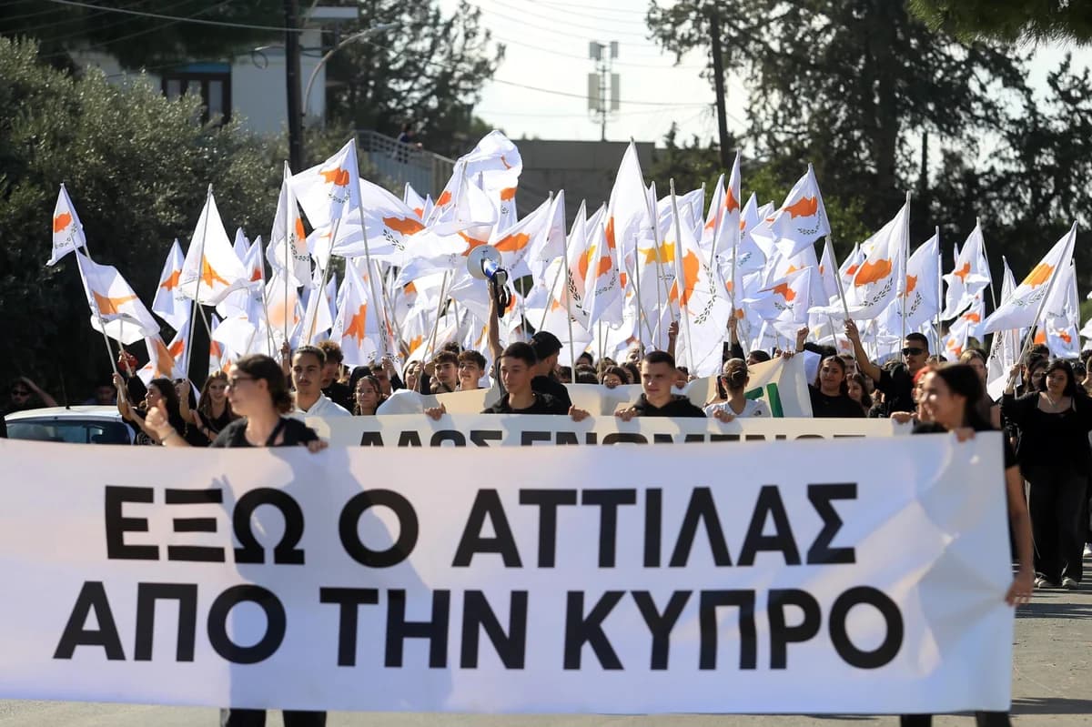 Reactions to the Burning of the Pseudo-State Flag in Thessaloniki