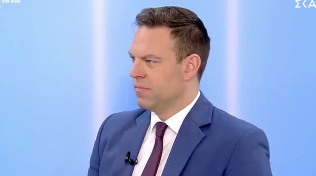 Kasselakis: Tsipras mit galoppierendem Pferd zu vergleichen ist eine Beleidigung für Pferde