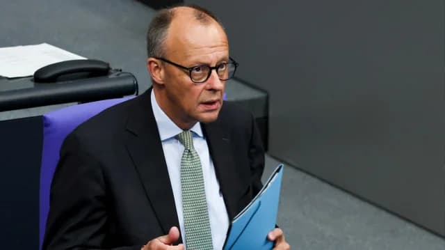 Alemania: Miles de euros gastados en maquillaje y fotógrafos