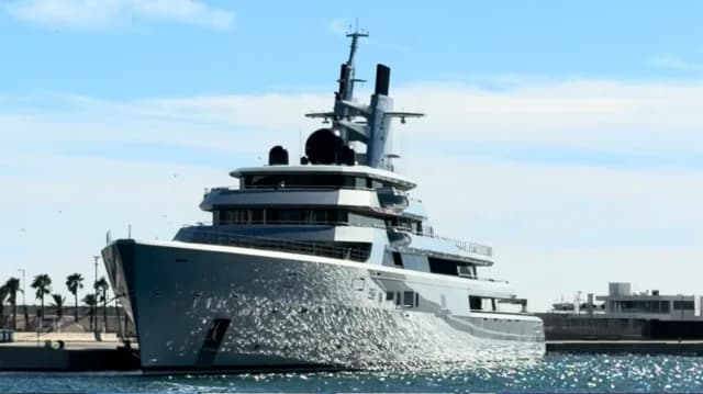 Dragonfly: Η θαλαμηγός με κατανάλωση ρεύματος όσο 580 σπίτια