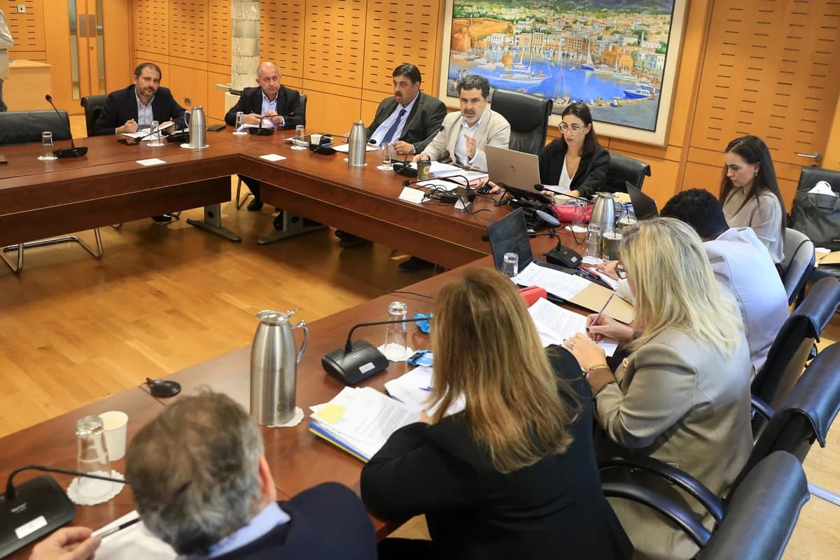 Επιτροπή Παιδείας: Διαμεσολαβητικός ρόλος για την αξιολόγηση εκπαιδευτικών