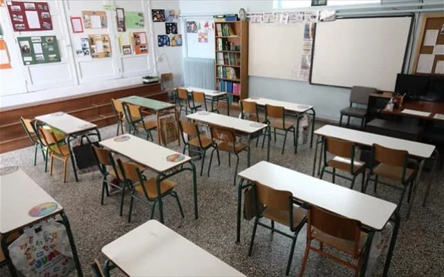 Loutraki: Lehrerin beschuldigt 6-jährigen Schüler der Belästigung