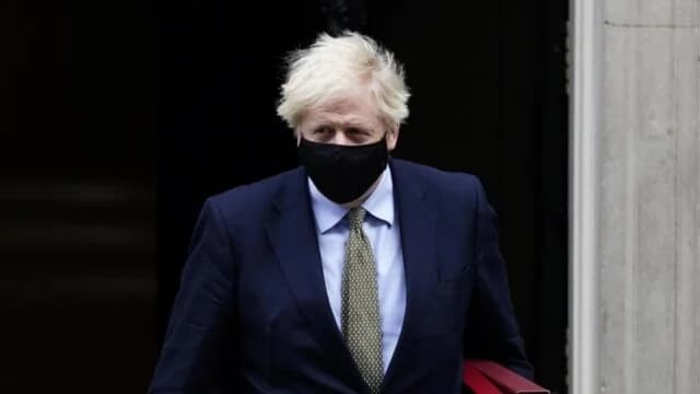 Bericht beschuldigt Boris Johnson an COVID-Todesfällen: Lockdown-Verzögerung führte zu 23.000 Toten