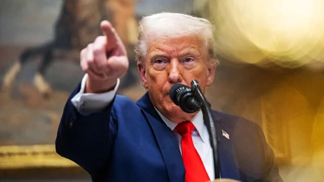US Controversy: Democrats Urge Military to Disobey 'Illegal' Orders