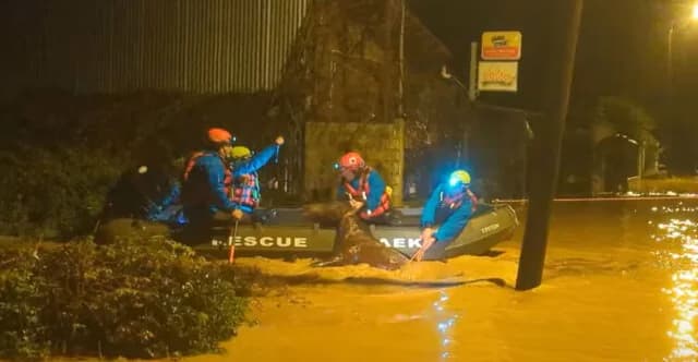 Filippiada: Pferd nach starken Regenfällen gerettet (Video)
