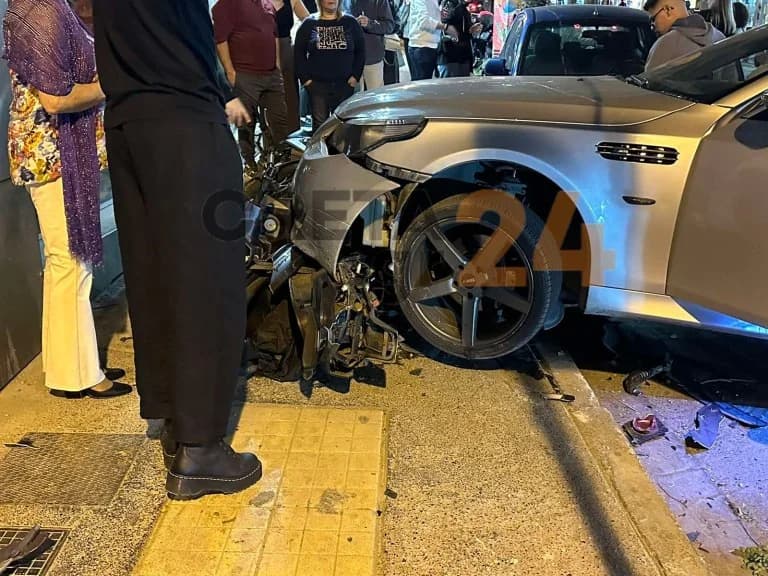 הרקליון: מכונית התנגשה בכלי רכב חונים ברחוב אוונס