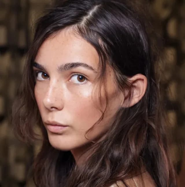Methode 53: Der virale TikTok-Make-up-Trick für perfektes Konturieren