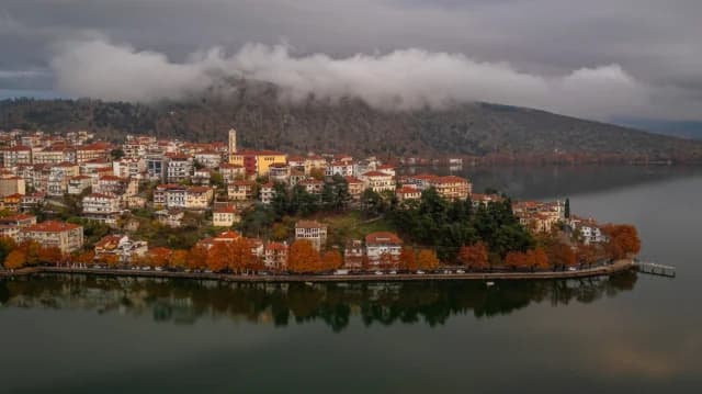 Kastoria-See: Wasserstand steigt aufgrund von Regenfällen um 18 cm