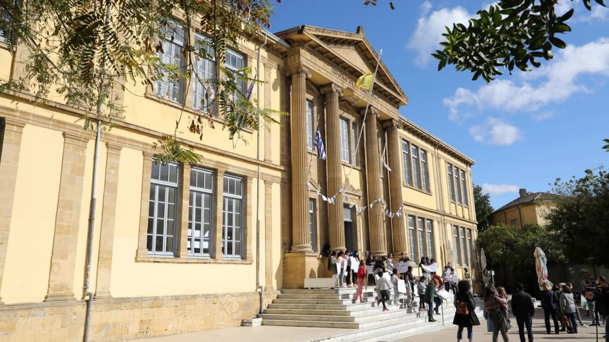 Αμφιβολίες για τη μεταφορά της Αρχιτεκτονικής Σχολής στη Φανερωμένη