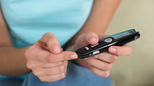 Уровень сахара в крови и здоровье сердца: регулирование снижает сердечно-сосудистый риск