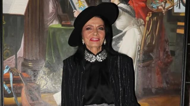 Ζωζώ Σαπουντζάκη: «Είναι μια χαρά», λέει φίλη της ηθοποιού