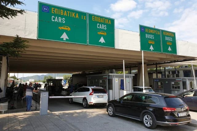 Farmers Block Border Crossings in Promachonas, Nevrokopi, Evzoni, and Niki