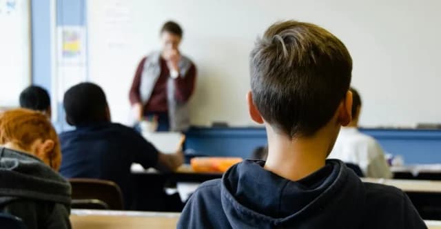 Βρετανία: Εκπαίδευση δασκάλων για τον εντοπισμό μισογυνισμού στα παιδιά