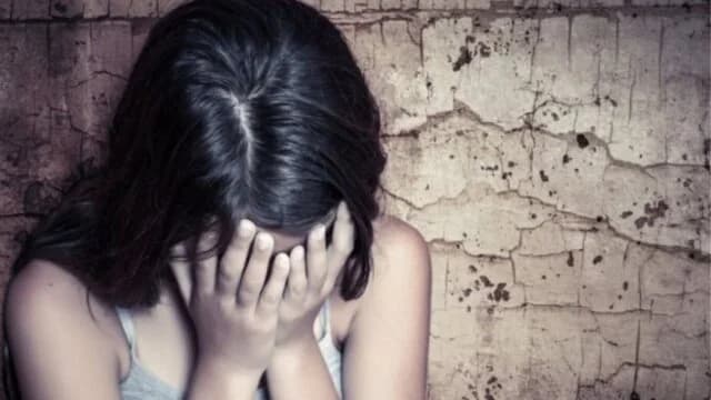 סרס: מורה נעצר בחשד להטרדה מינית של תלמידת בת 17