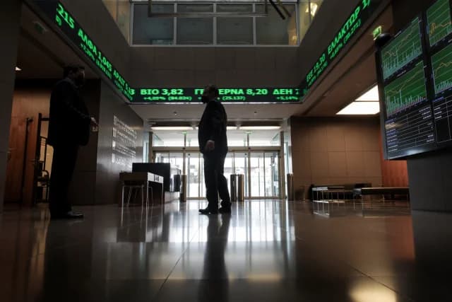 La Bolsa de Atenas alcanza un máximo de 4 meses; Volumen de negocios en 400 millones de euros