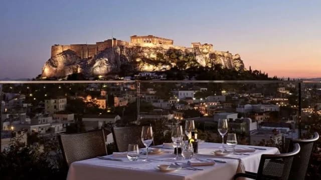 Εορταστικά Ρεβεγιόν στα Εστιατόρια των Electra Hotels σε Αθήνα και Θεσσαλονίκη