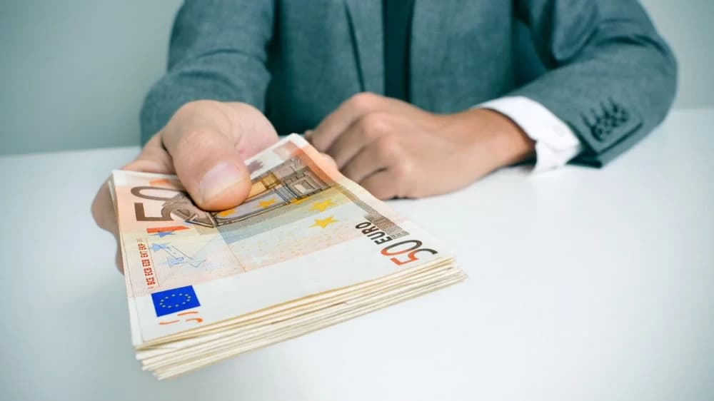 ΥΠΑΝ: €10.000 εφάπαξ σε ανήλικα ταλέντα των τεχνών