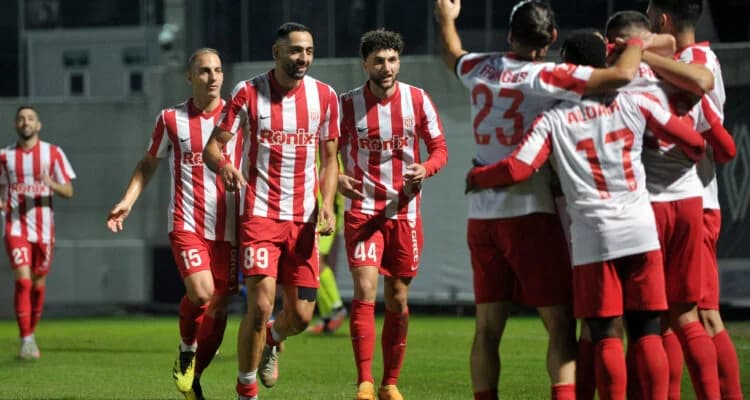 Nea Salamina Wins Against Ethnikos Latsion