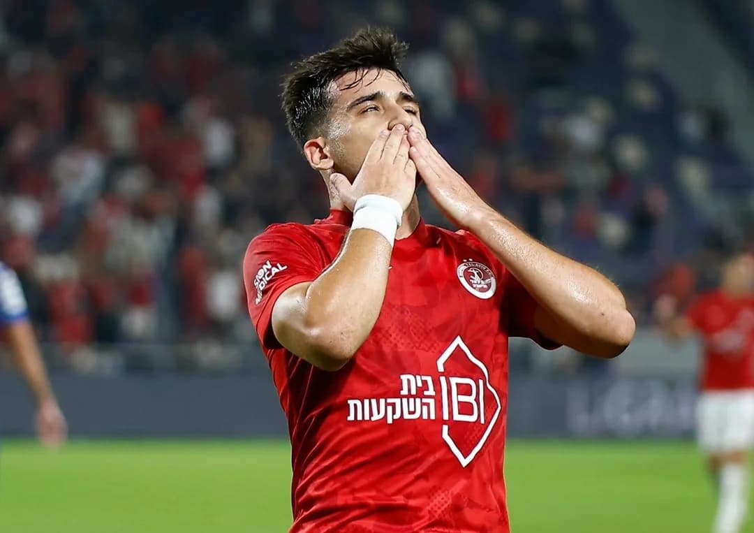 Loizos Loizou: Súper Actuación y Celebraciones con Hapoel Tel Aviv (Video)