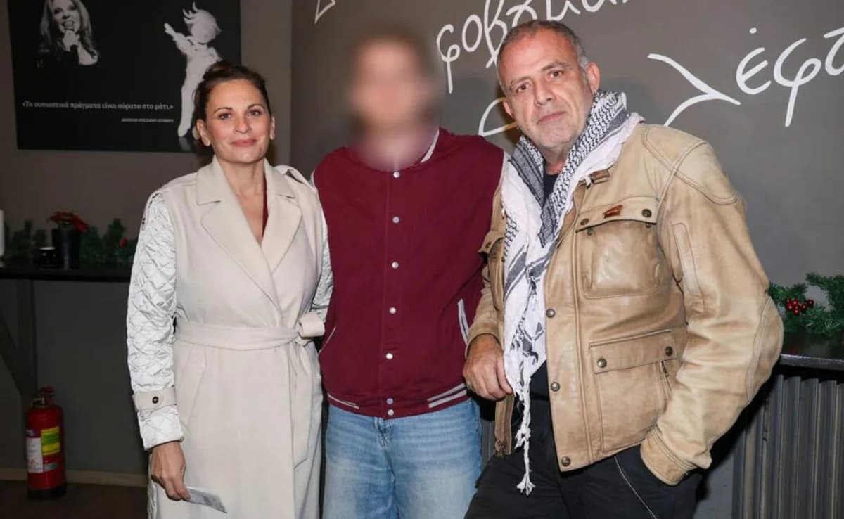Theofania Papathoma: Seltene Erscheinung mit Sohn und Paschalis Tsarouchas