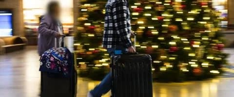 На Кипре растет спрос на поездки за границу на Рождество