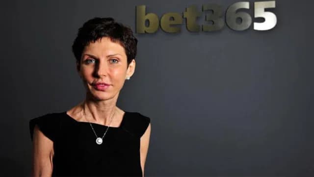 Η Denise Coates, η πλουσιότερη γυναίκα του Ηνωμένου Βασιλείου, και η Bet365