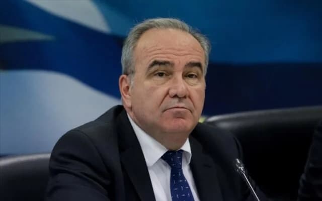Παπαθανάσης: Αύξηση €250 εκατ. για τουριστικές μικρομεσαίες επιχειρήσεις