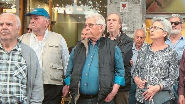 פנסיות: איך גמלאים חיים מ-940 אירו נטו?