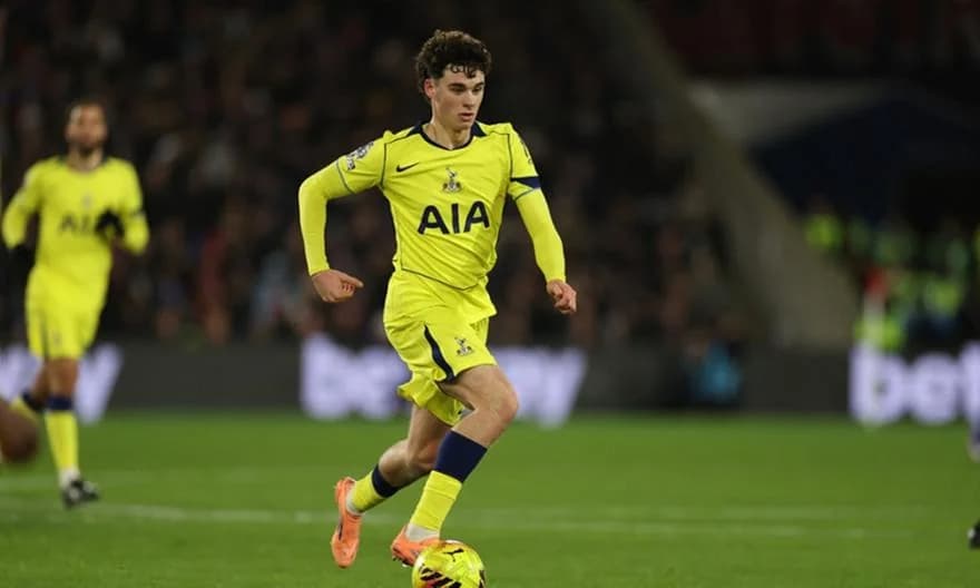 Gray scores as Tottenham defeats Crystal Palace 1-0