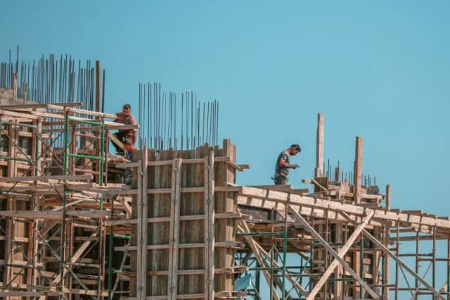 ELSTAT：9 月建筑许可增加 12.5%