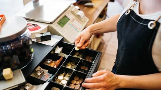 Supermarkt verzögert Kassen: Unglaublicher Grund