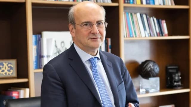 哈τζidakis强调2025年政府成就