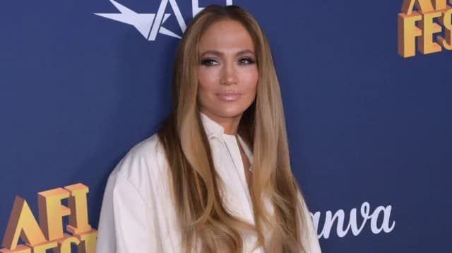 ג'ניפר לופז: לא יוצאת לדייטים אחרי הגירושים מבן אפלק