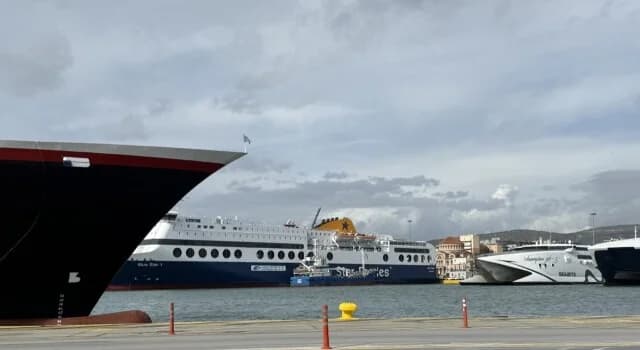 Griechische Küstenschifffahrt 2026: Grüner Übergang und Kosten