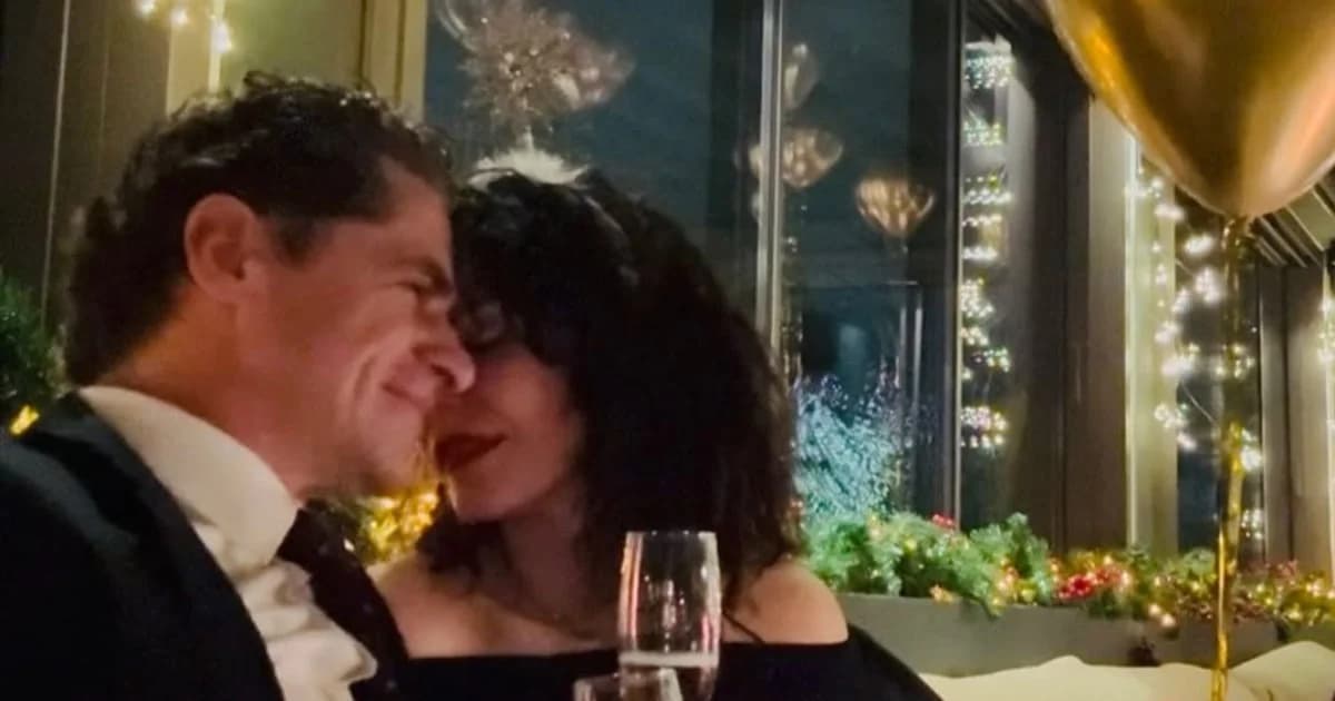 Dimitris Lalos和Marilita Lampropoulou：合影迎接2026年