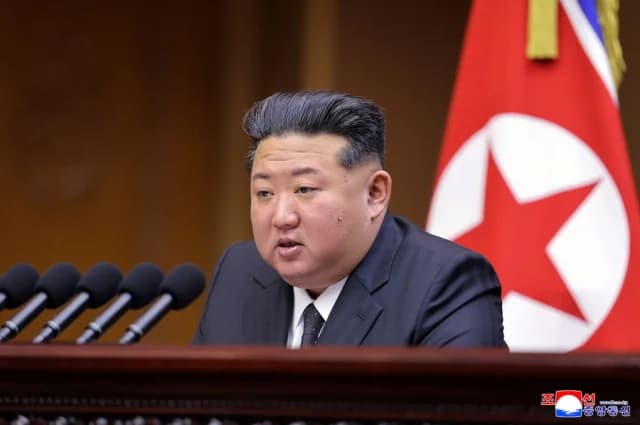 Kim Jong Un lobt nordkoreanische Soldaten, die 'auf fremdem Boden' kämpfen