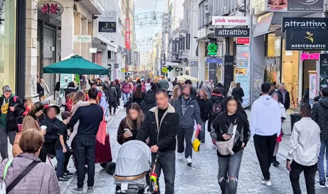 Operación de Tiendas, Supermercados y Bancos el 2 de Enero