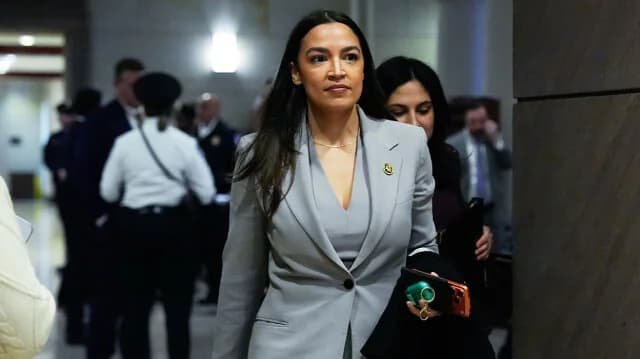 A. Ocasio-Cortez: Trump Targets Maduro for Oil, Not Drugs