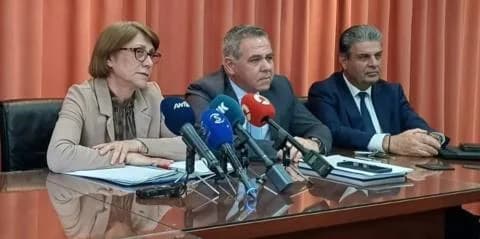Профсоюзы просят о встрече с президентом по трудовым вопросам