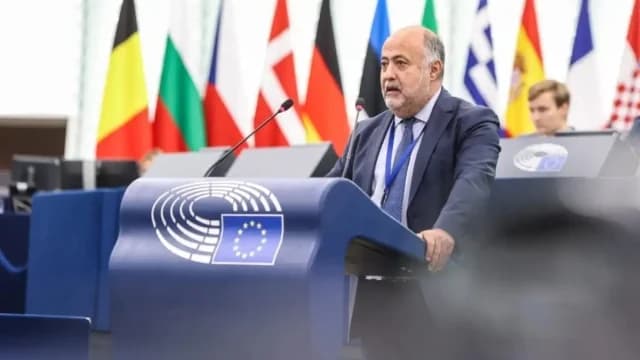Κομισιόν: Επενδύσεις 30 δισ. ευρώ για ενεργειακές διασυνδέσεις στη ΝΑ Ευρώπη