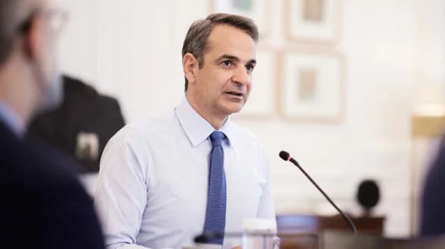 Мицотакис: Богоявление дает силы, Греция улучшает жизнь граждан