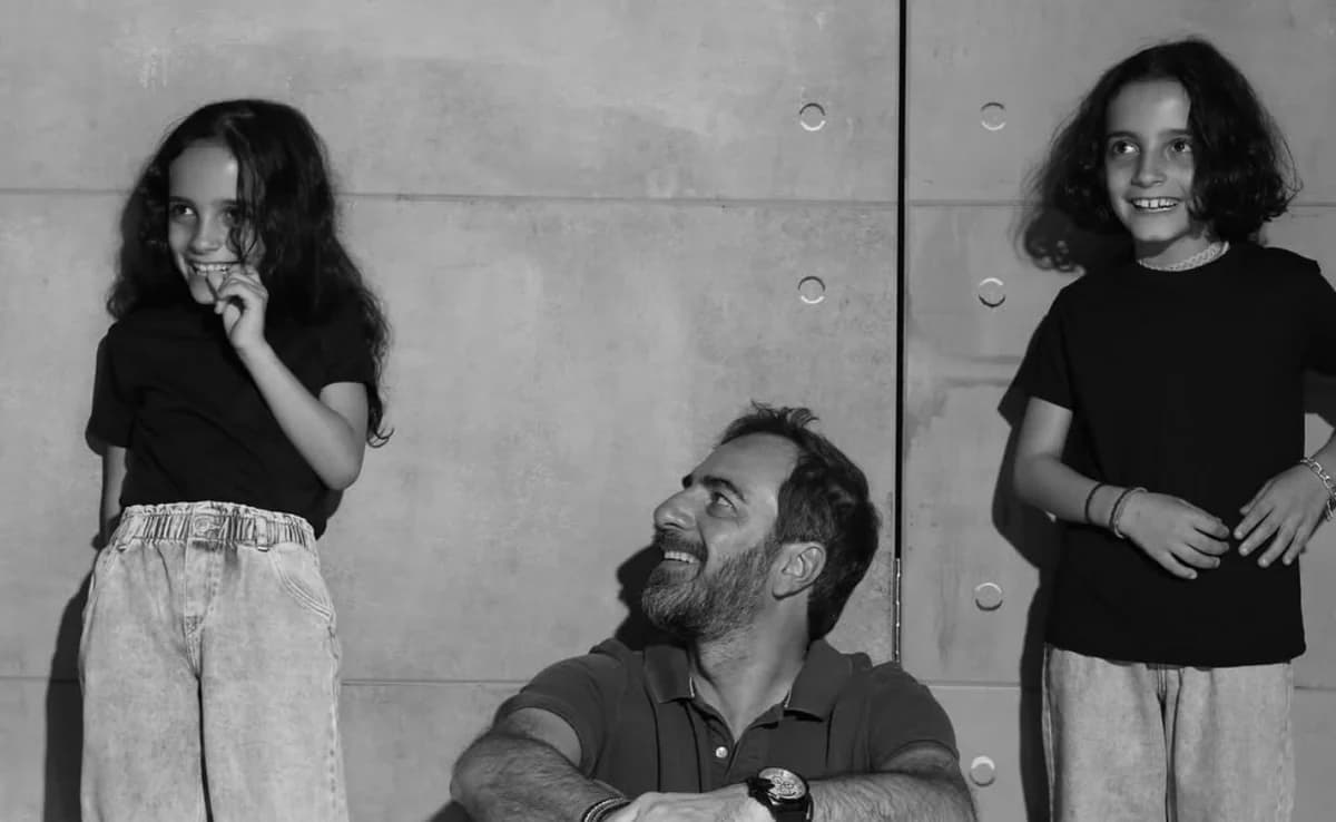 Λώρης Λοϊζίδης: «Οι δίδυμες κόρες μου έχουν το υποκριτικό κομμάτι»