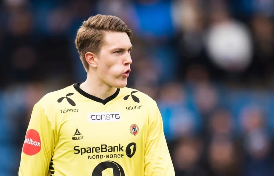 Anorthosis: Jacob Karlstrøm Targeted