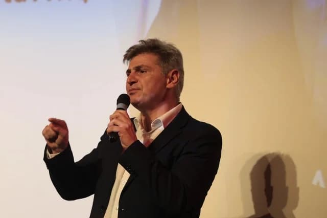 Фарантурис о партии Каристиану: «Добро пожаловать»