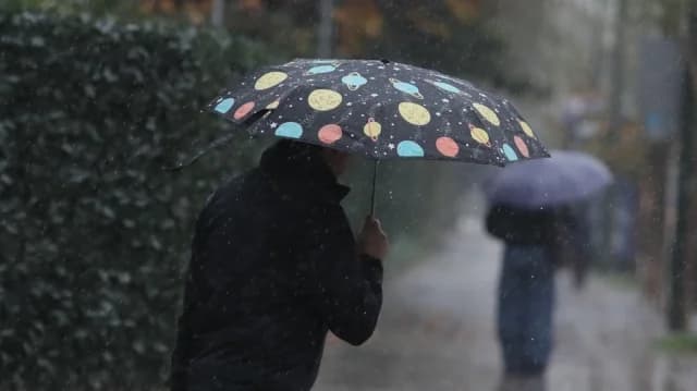 希腊西部、伊庇鲁斯和爱奥尼亚群岛因恶劣天气进入“红色警戒”状态