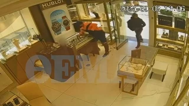 Chalkidiki: 'Pink Panthers' entkommen mit E-Rollern und 580.000 € Beute