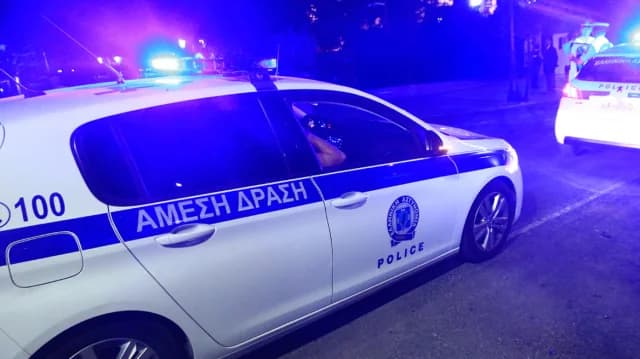 Волос: Мужчина разгуливал голым в центре города