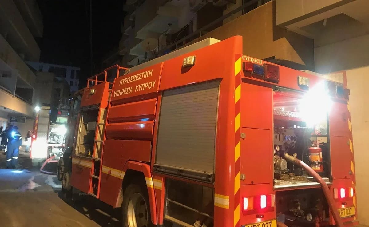 Πυρκαγιά κοντά στον αυτοκινητόδρομο Λεμεσού-Πάφου: Άμεση κινητοποίηση της Πυροσβεστικής